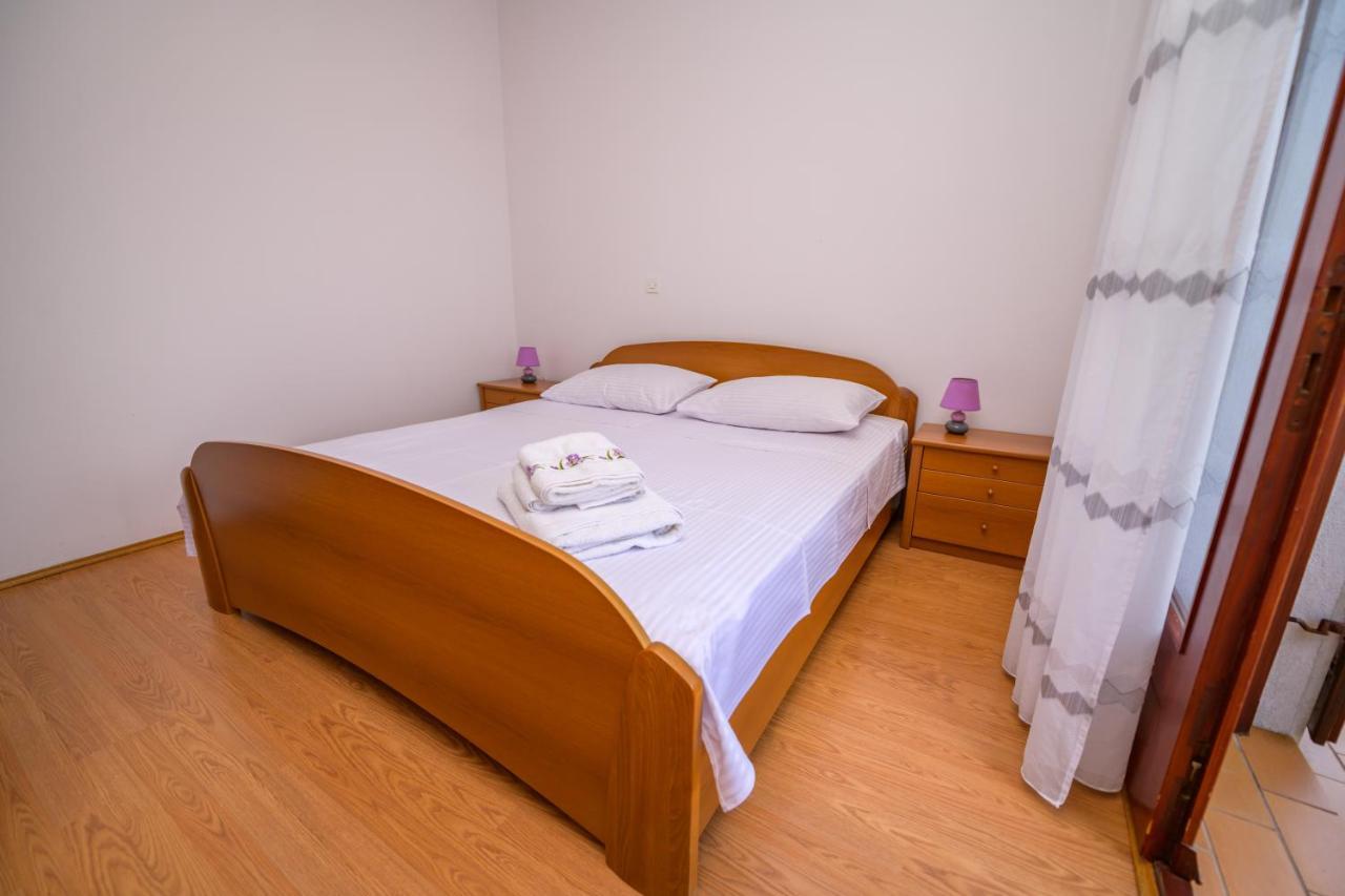 Apartments Marina Veskovic Нерезине Екстериор снимка