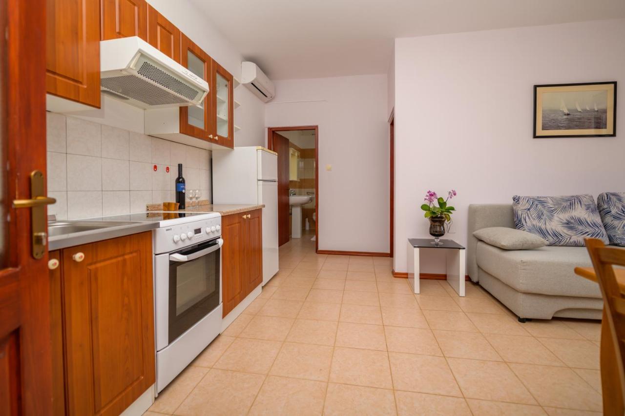 Apartments Marina Veskovic Нерезине Екстериор снимка