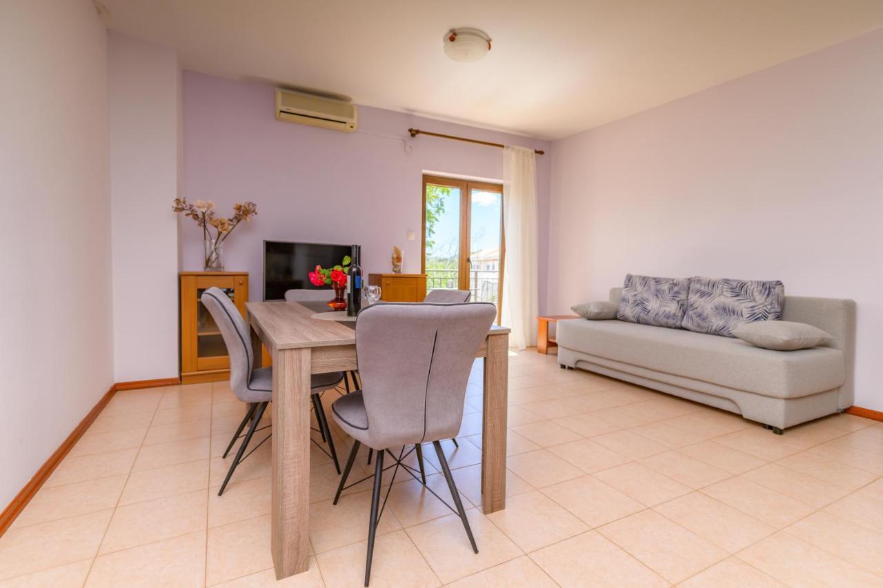 Apartments Marina Veskovic Нерезине Екстериор снимка