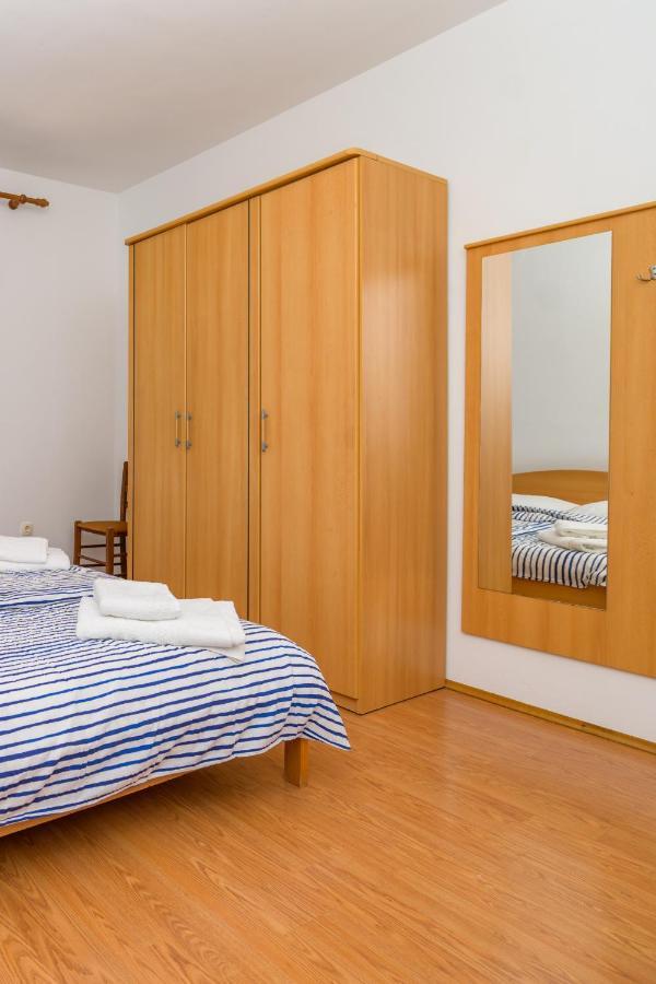 Apartments Marina Veskovic Нерезине Екстериор снимка