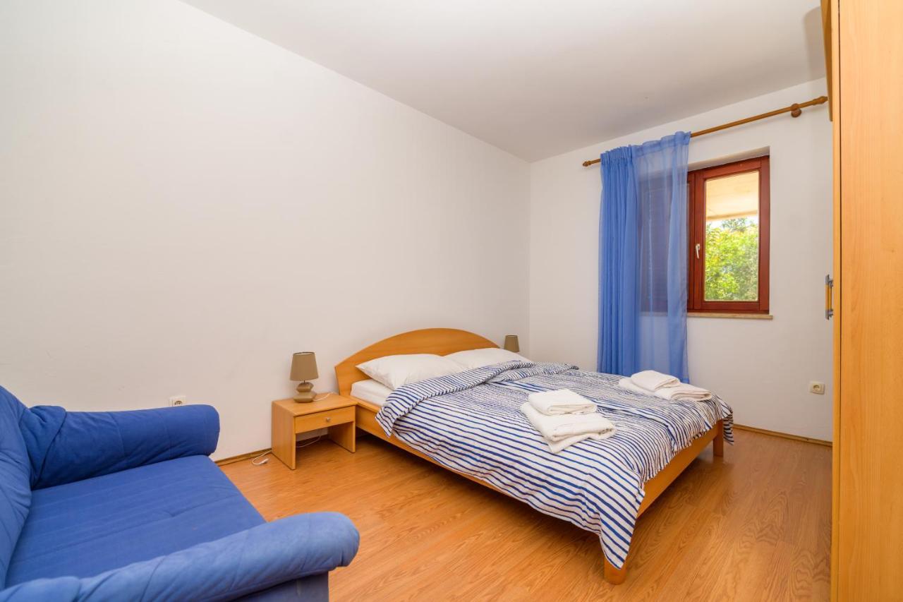 Apartments Marina Veskovic Нерезине Екстериор снимка