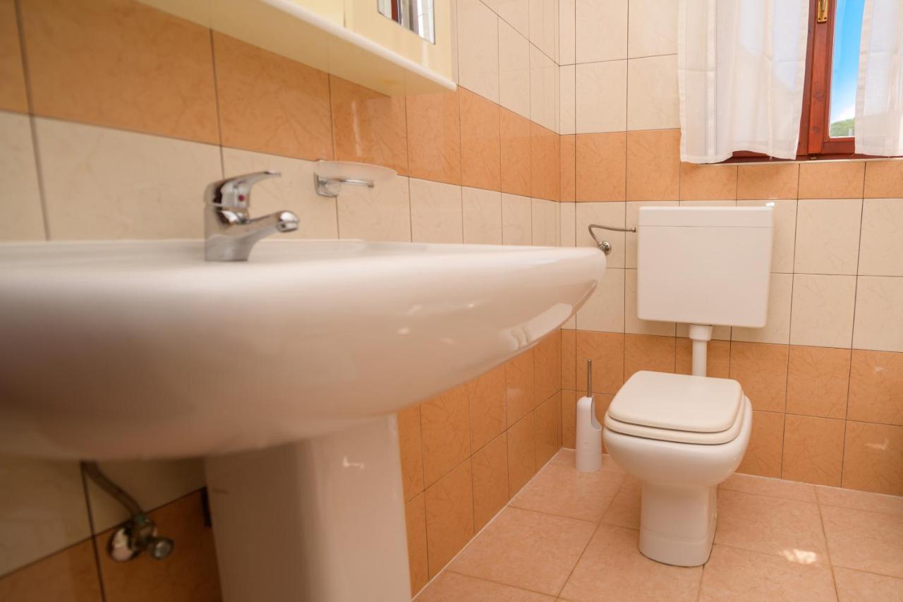 Apartments Marina Veskovic Нерезине Екстериор снимка
