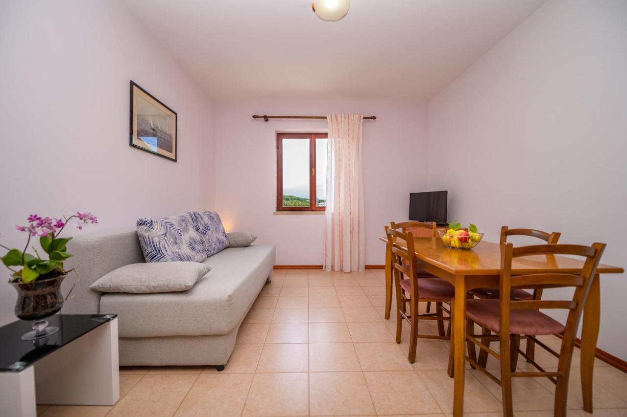 Apartments Marina Veskovic Нерезине Екстериор снимка